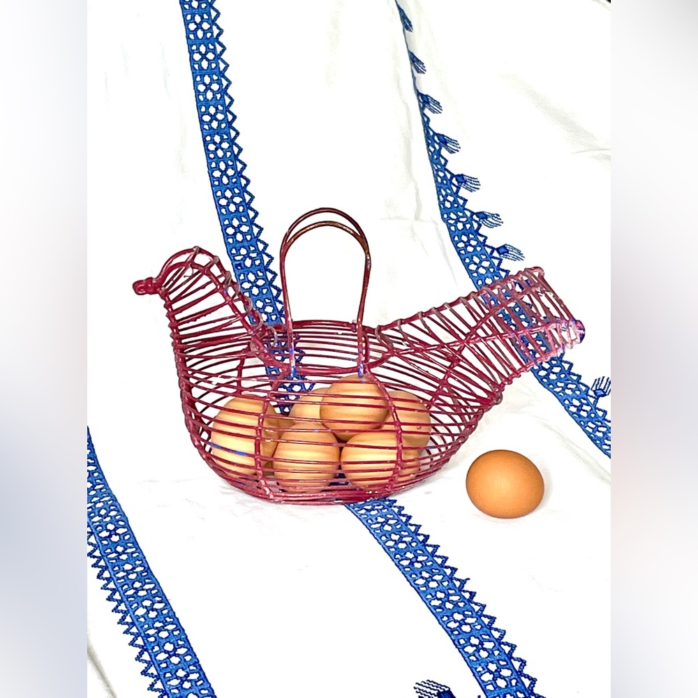 Vintage Red Wire Chicken Egg Basket Chippy Paint Farmhouse Decor